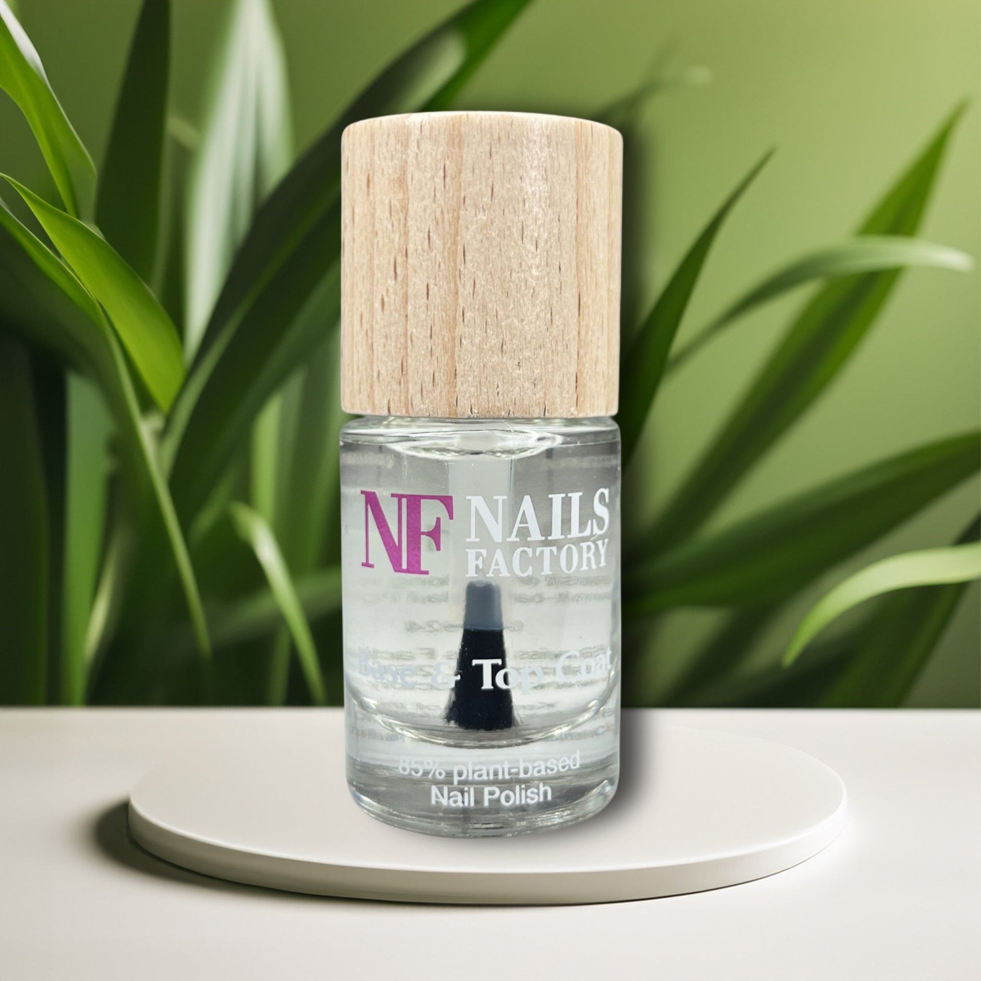 Green Plant Based Nagellack Base + Top claire beauty