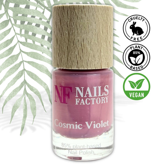 Green Plant Based Nagellack Cosmic Violet | Last Stock