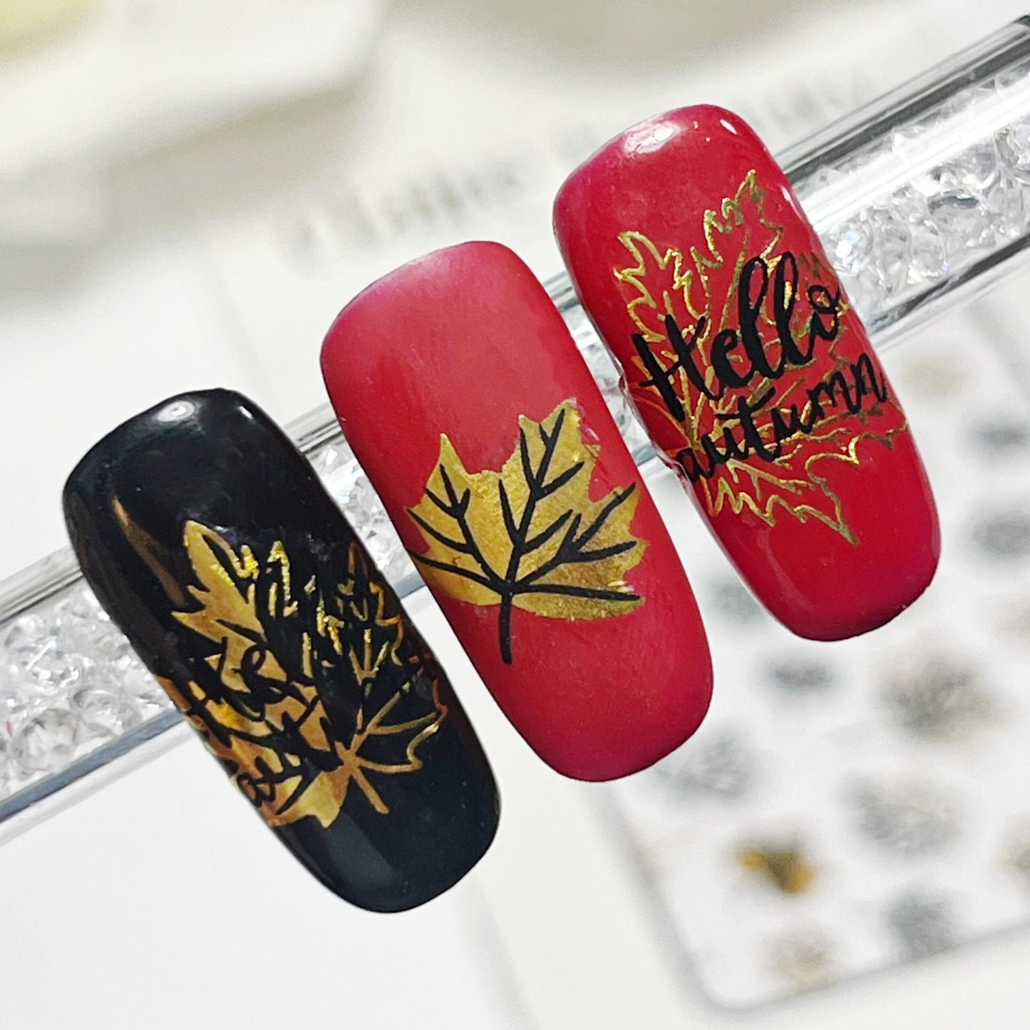 Nail Sticker Herbstblätter Gold